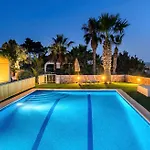 Villa Can Joan I - Fantastic Sunset Views And Family Friendly -