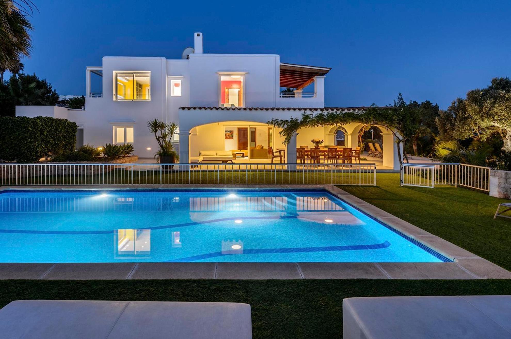 Joan I - Fantastic Sunset Views And Family Friendly - Villa *